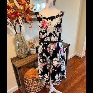 White house black market black floral dress